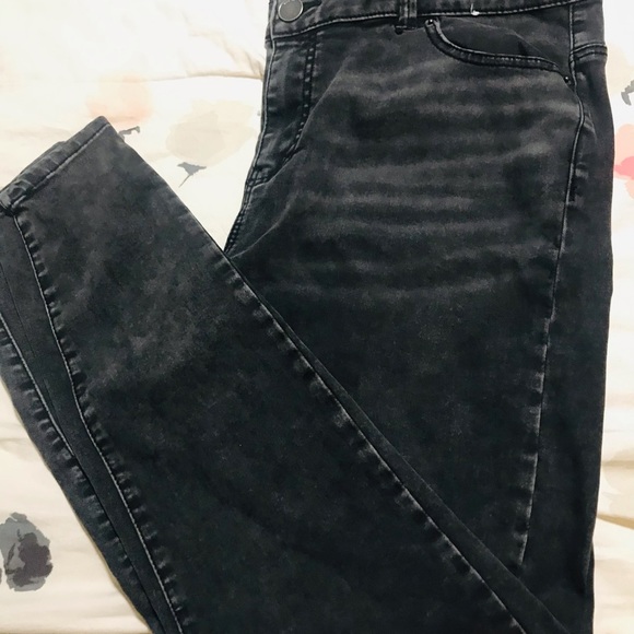 Black wash jeans size 12 - Picture 2 of 6
